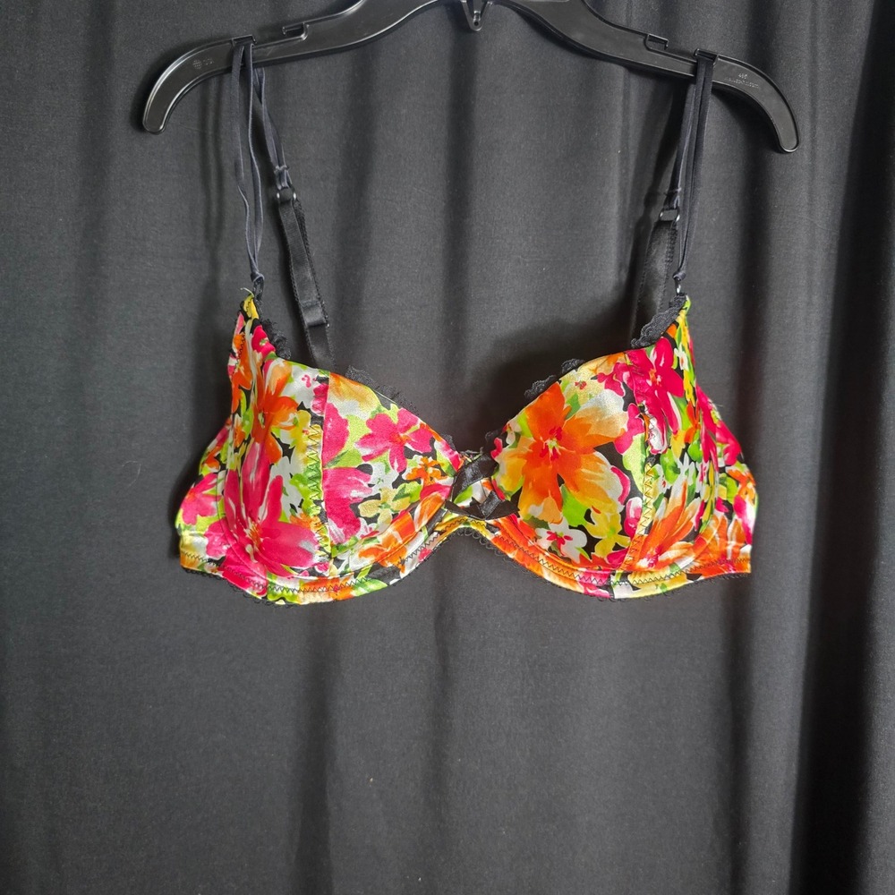 Smart & Sexy Floral Underwire Bra 38C Multicolor Satin Lace Trim Tropical Pink
